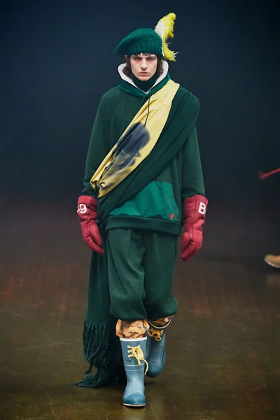 Look 5